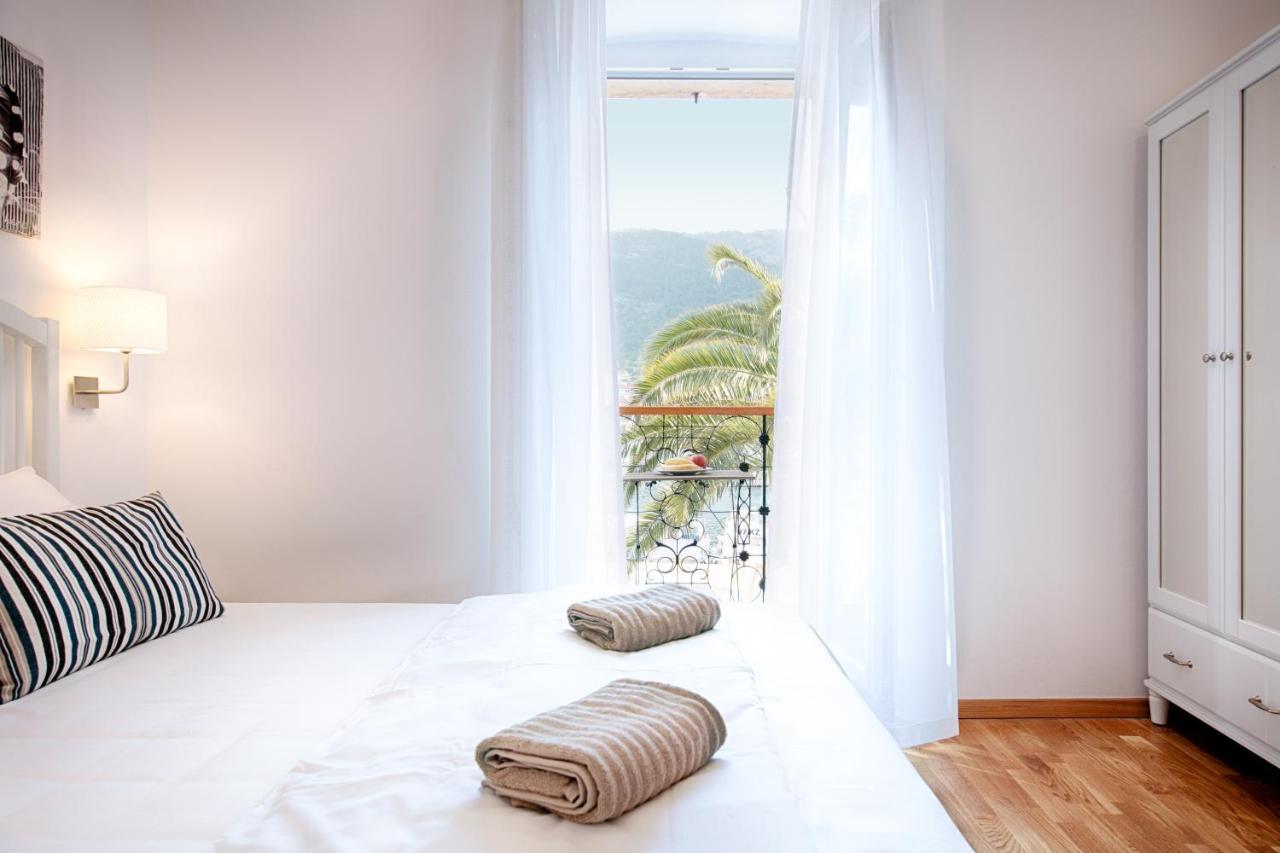 Seafront Rooms Koluna Komiža Eksteriør billede