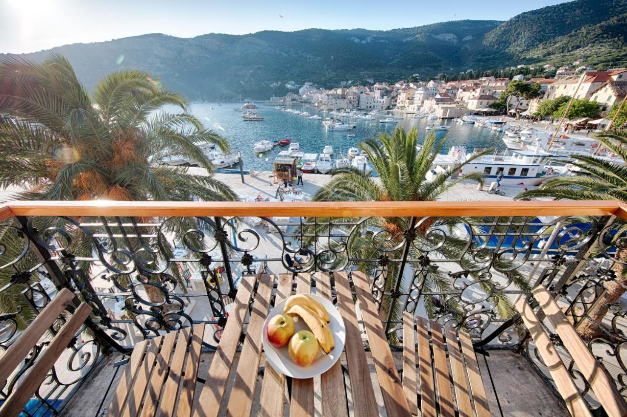 Seafront Rooms Koluna Komiža Eksteriør billede
