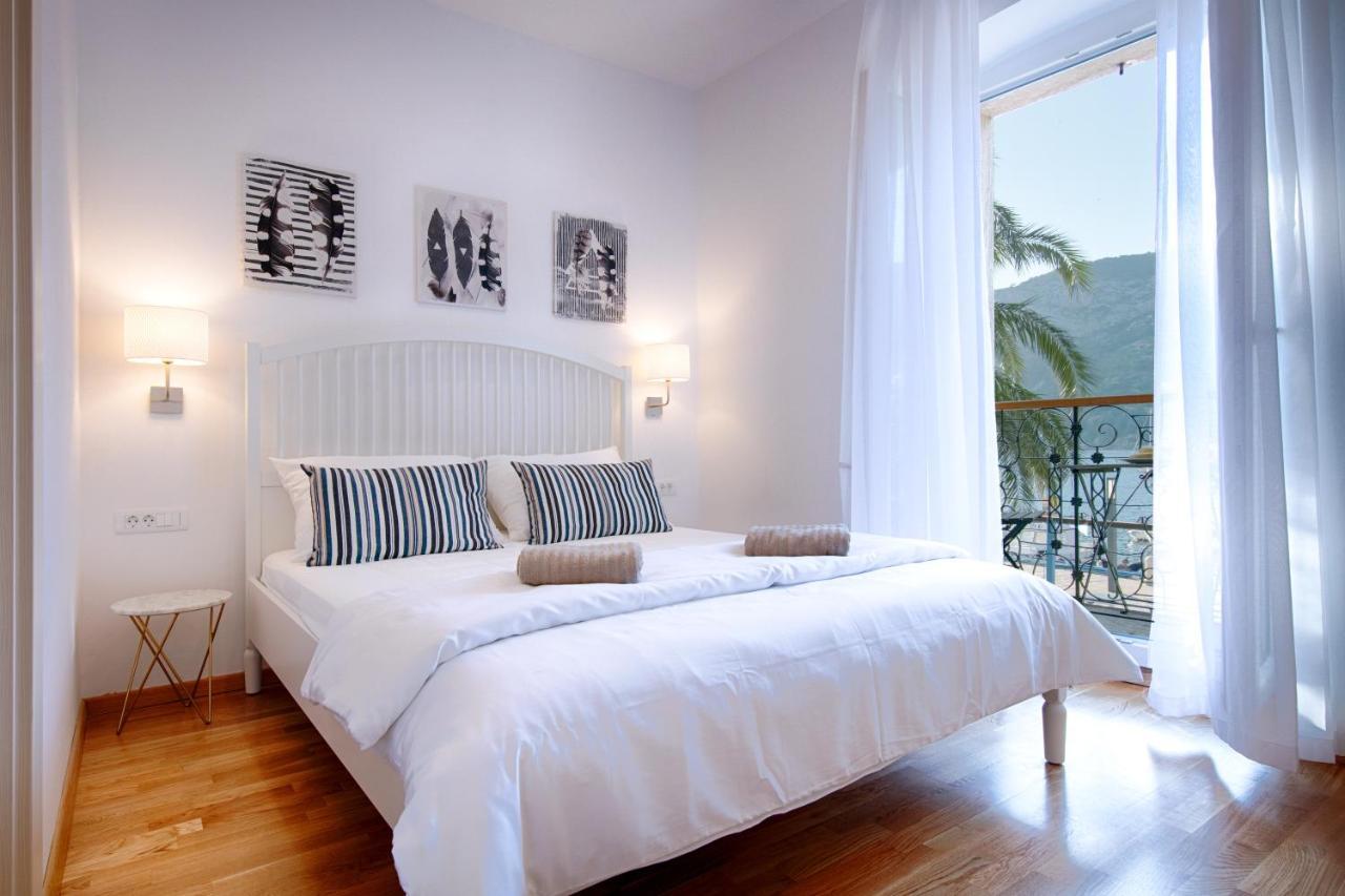 Seafront Rooms Koluna Komiža Eksteriør billede