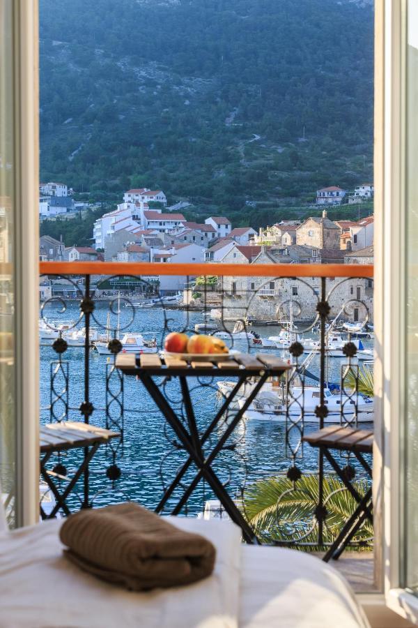 Seafront Rooms Koluna Komiža Eksteriør billede