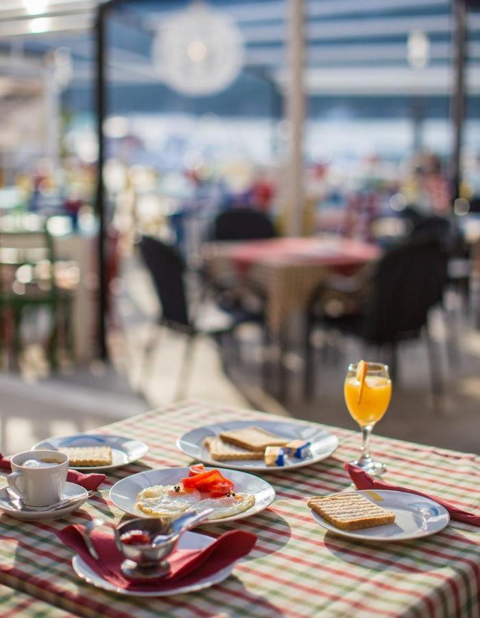 Seafront Rooms Koluna Komiža Eksteriør billede